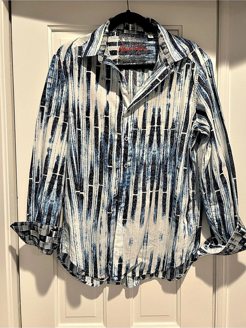Robert Graham Abstract Print Button Down Blue & White Large Like New